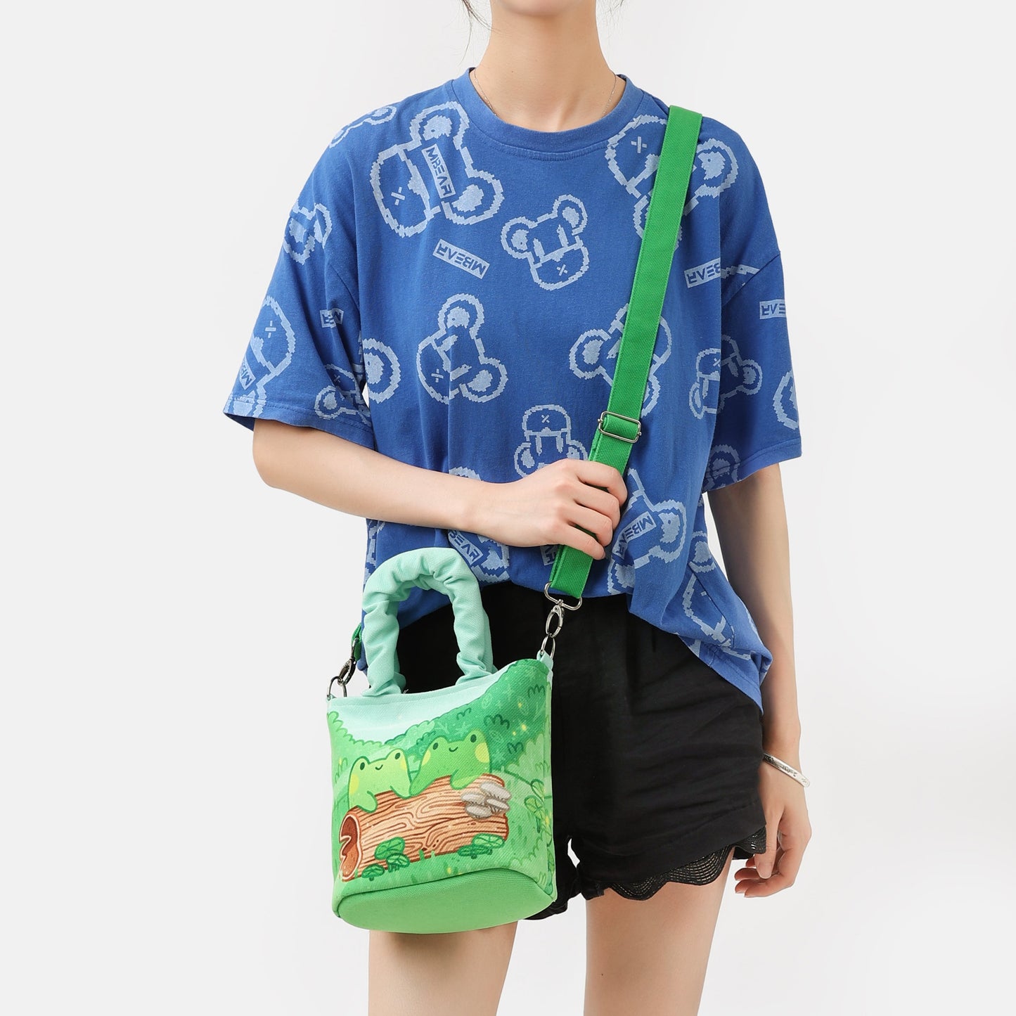 Frogs in Love Crossbody Bucket Bag