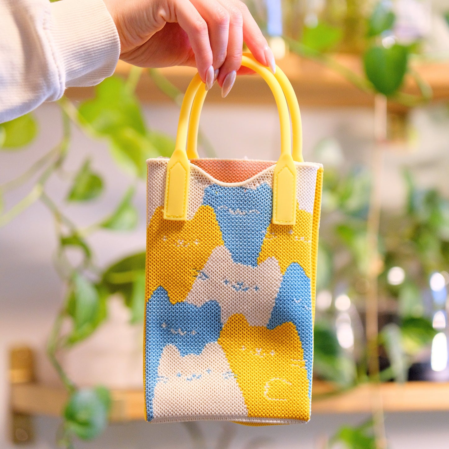 Cat Pile Knit Shoulder Bag